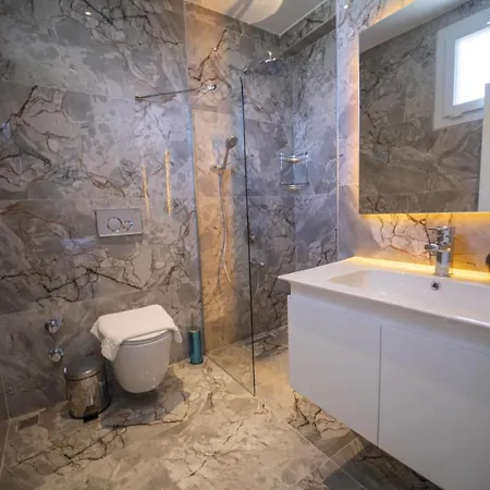 Sefam-kalkan'da 2+1 Jakuzili Balayi Villasi Kas