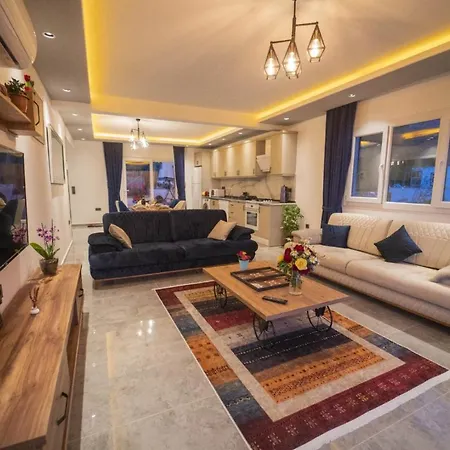 Apartament Sefam-kalkan'da 2+1 Jakuzili Balayi Villasi Kaș