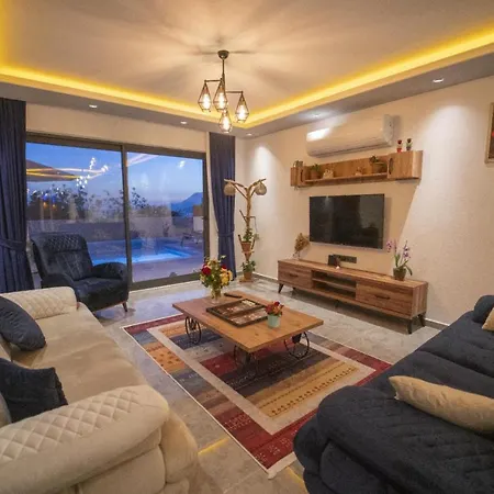 Sefam-kalkan'da 2+1 Jakuzili Balayi Villasi Apartament